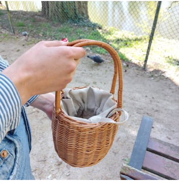 Cute Wicker Bucket Bag