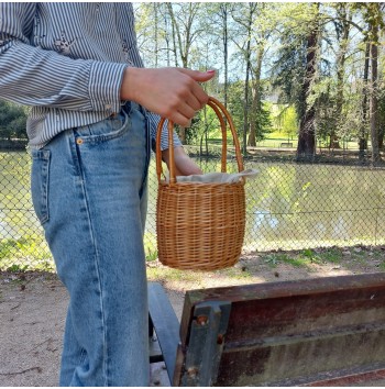 Cute Wicker Bucket Bag