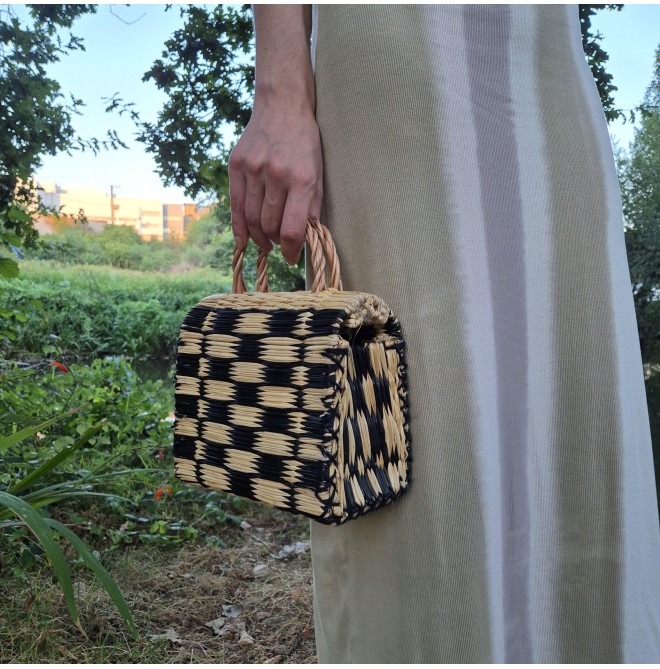 Summer black plaid reed bag