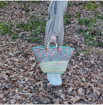 Colorful straw shoulder bag